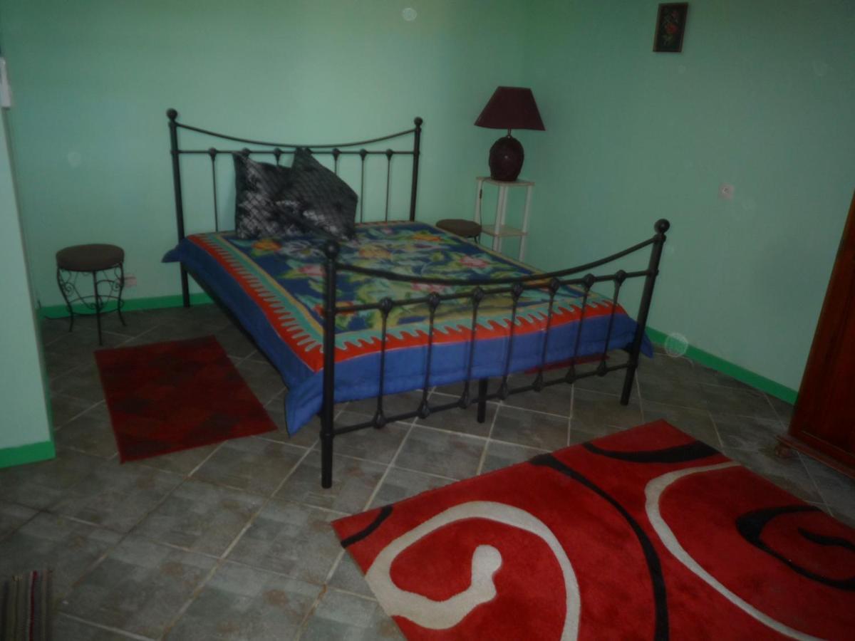 Gites Habitation Catherine Труа-Ривьер Экстерьер фото