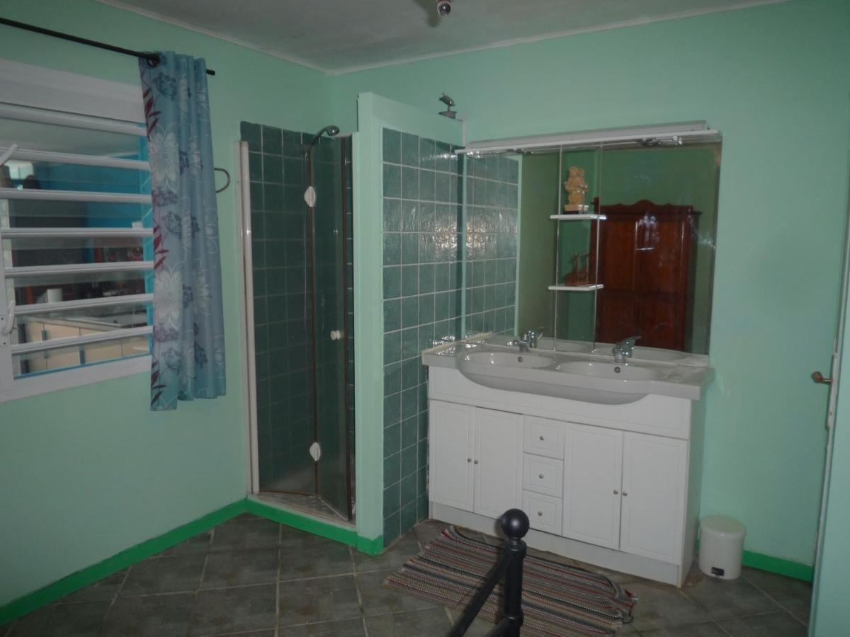 Gites Habitation Catherine Труа-Ривьер Экстерьер фото